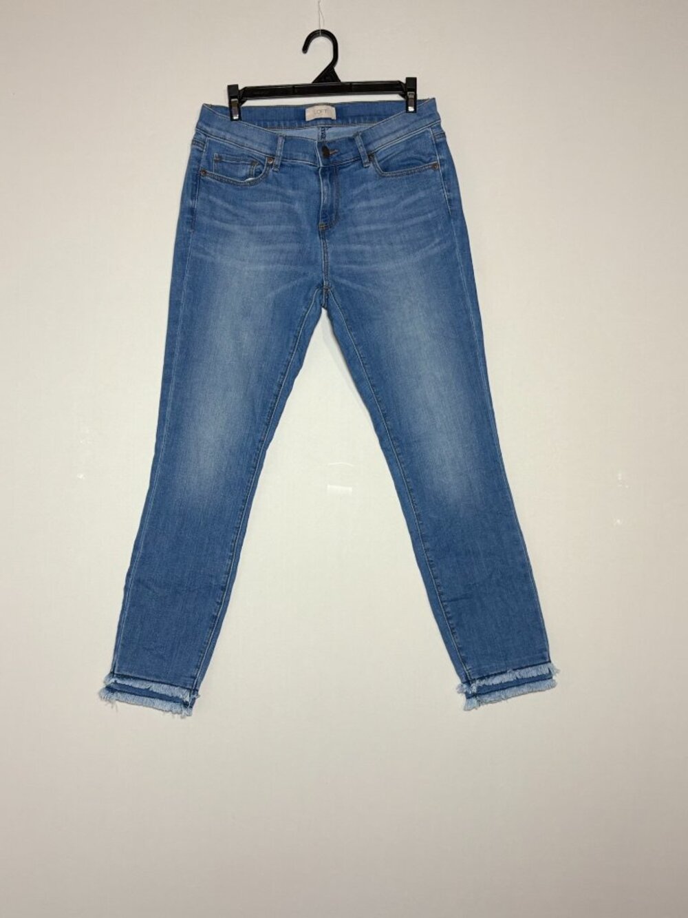 LOFT Modern Skinny Jeans Medium Wash Frayed Raw Hem Stretch Size 4
